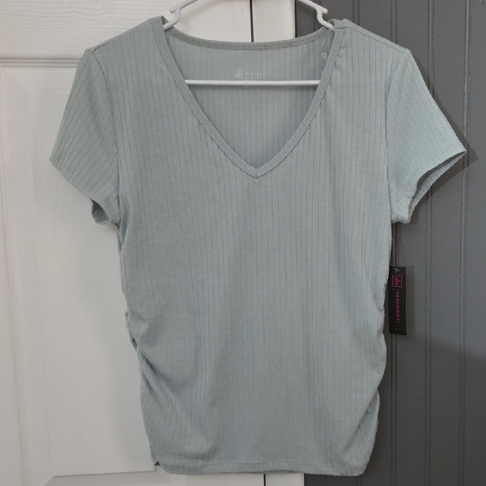 No Boundaries Short Sleeve Tee Bundle - Picture 3 of 5